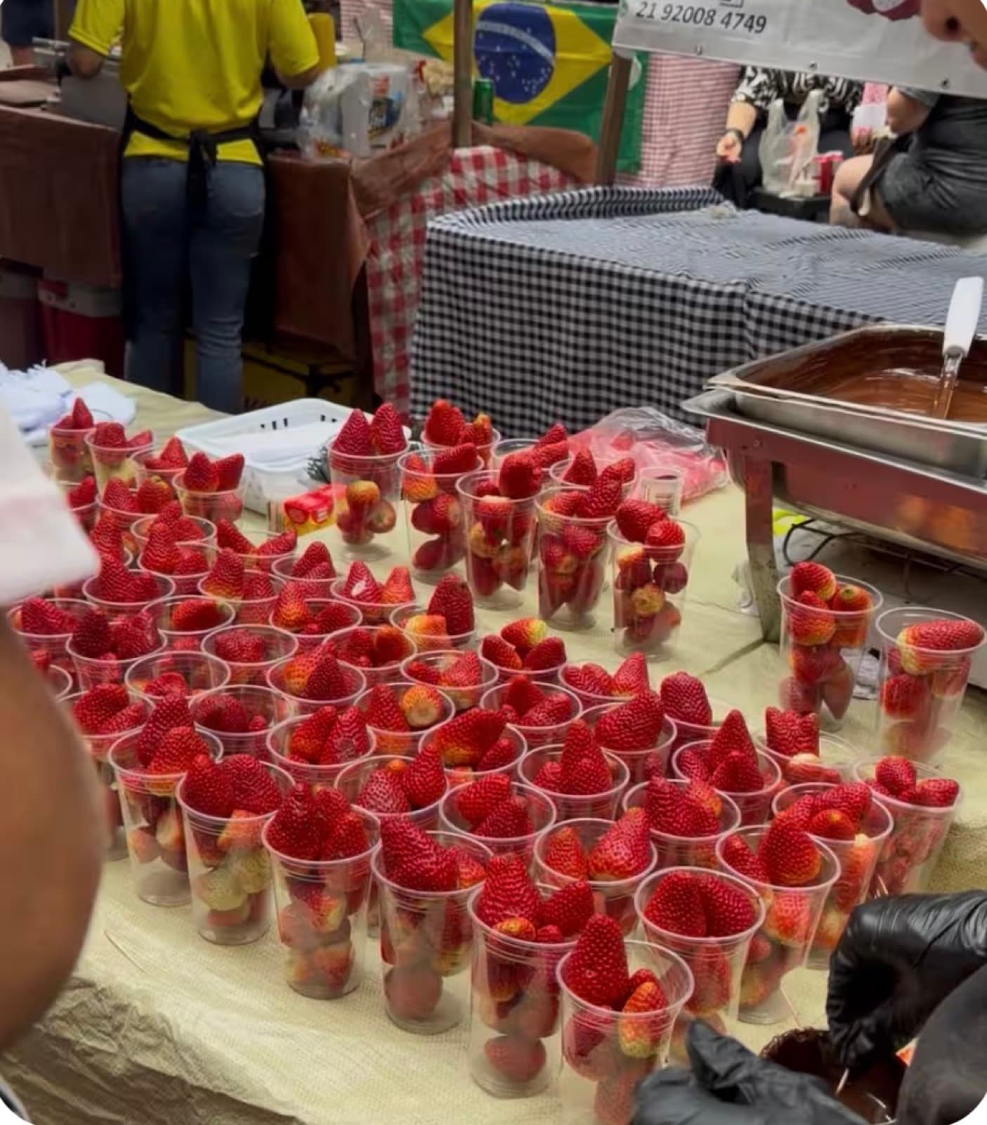 Eat & Drink at Feira da Glória — 5