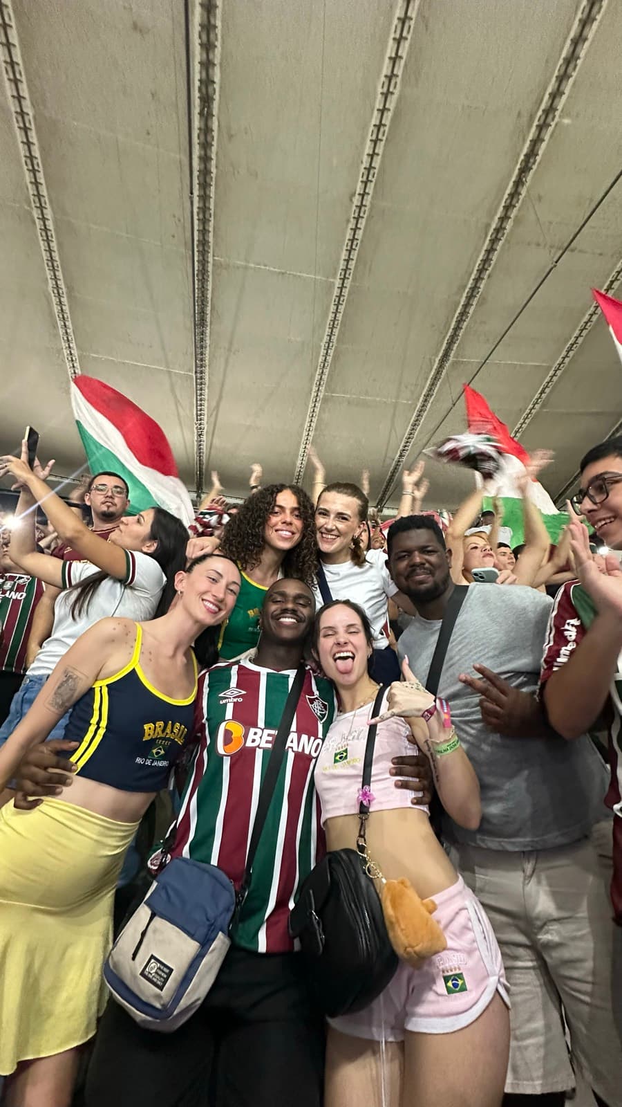 Football Match at Maracanã — 3